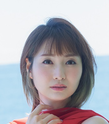 戸松遥 家族 両親